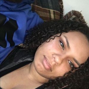 Meet your Posher, Victoria